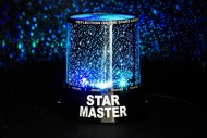Proiectorul stelelor de noapte STAR MASTER - vă adoarme copiii